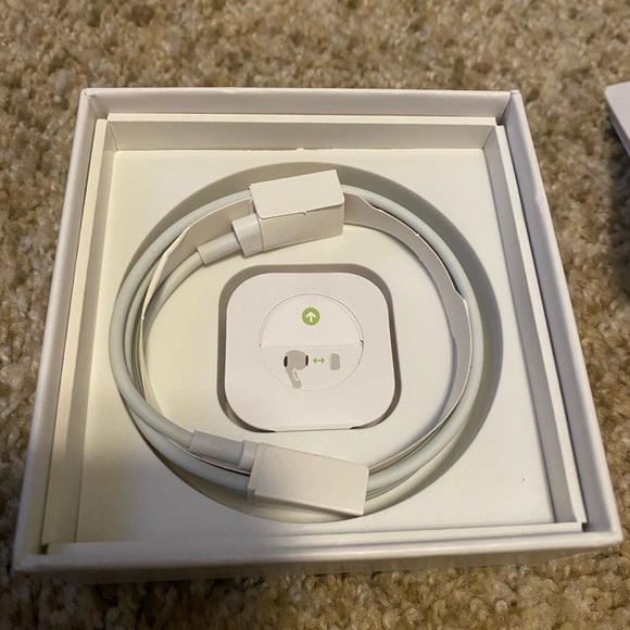 airpods pro - Picture 2 of 3